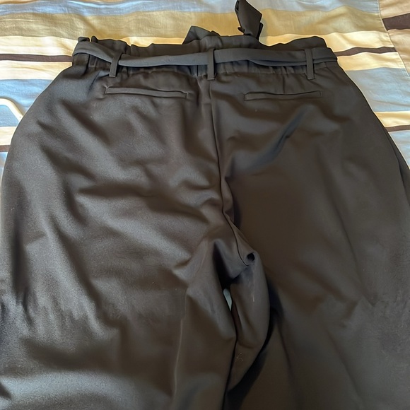 Paper bag style trousers, black, size 1x, 95%polyester, machine washable - Picture 3 of 5